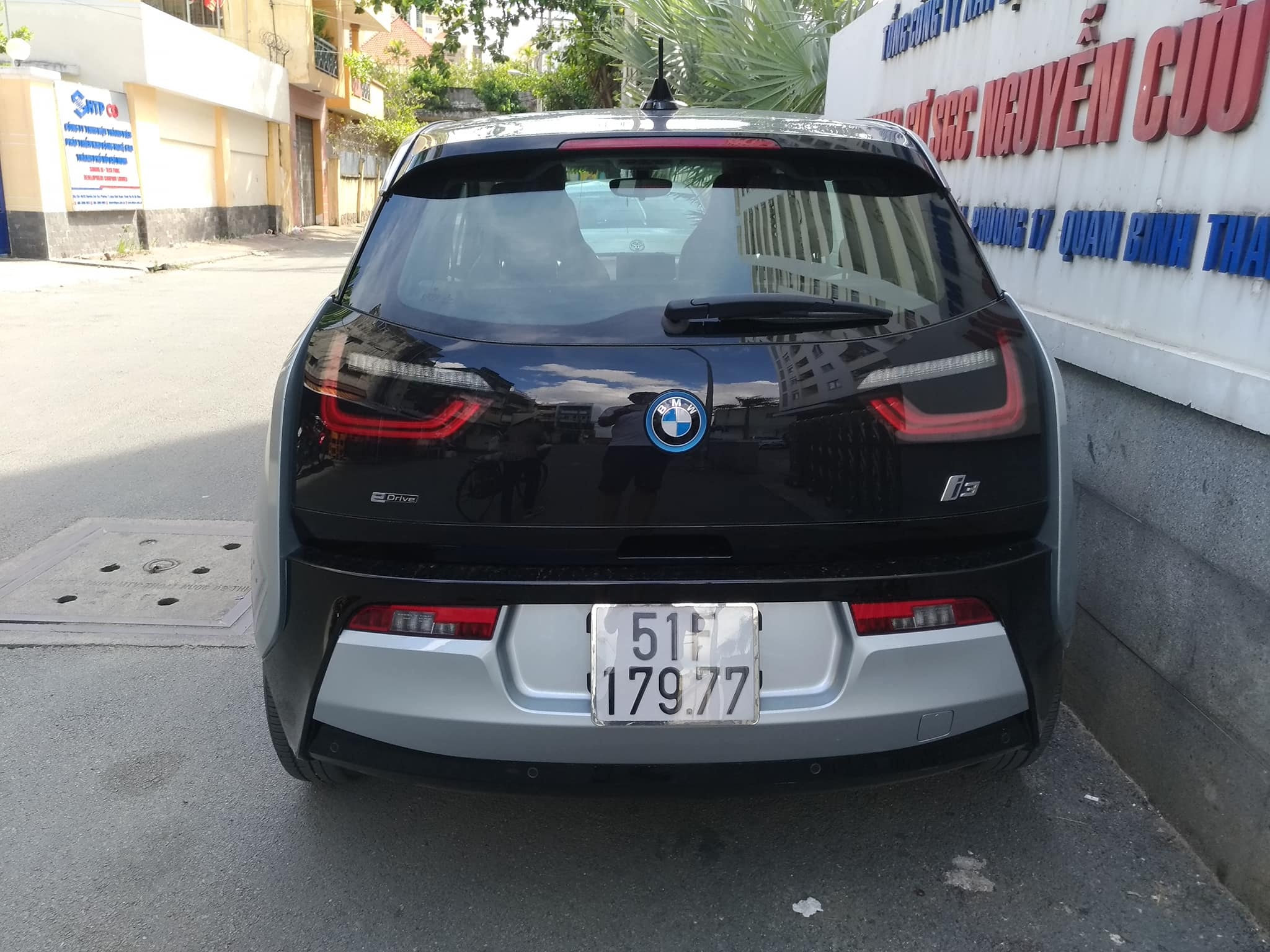 xe BMW i3 anh 7
