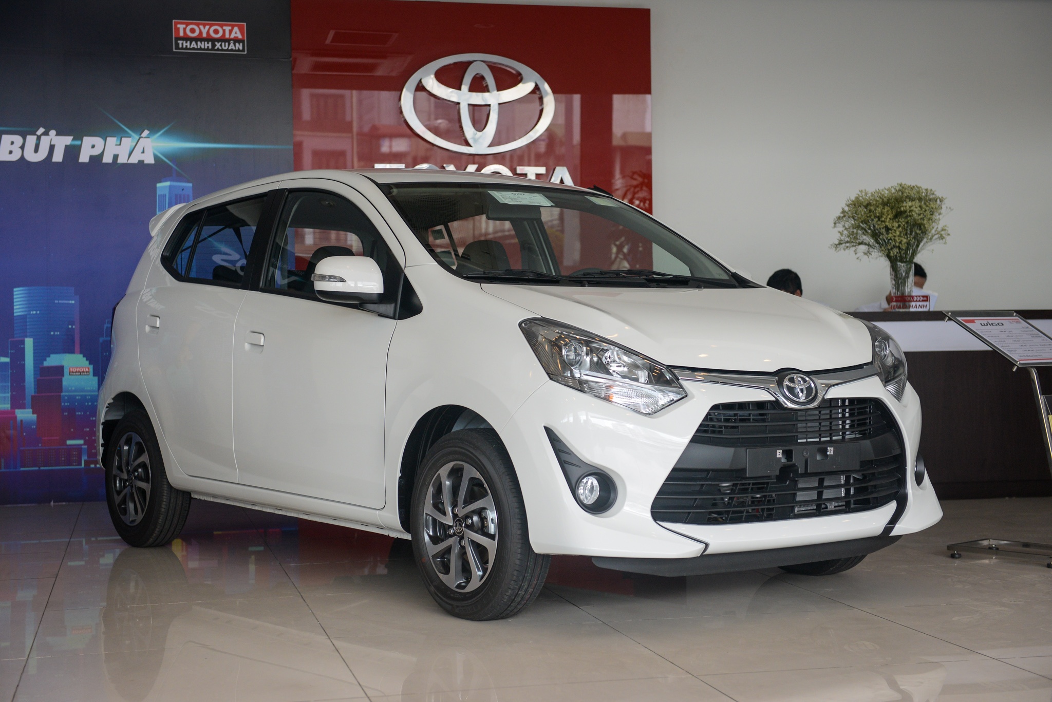Toyota Wigo gia tu 345 trieu dong ve dai ly ngay sau khi ra mat hinh anh