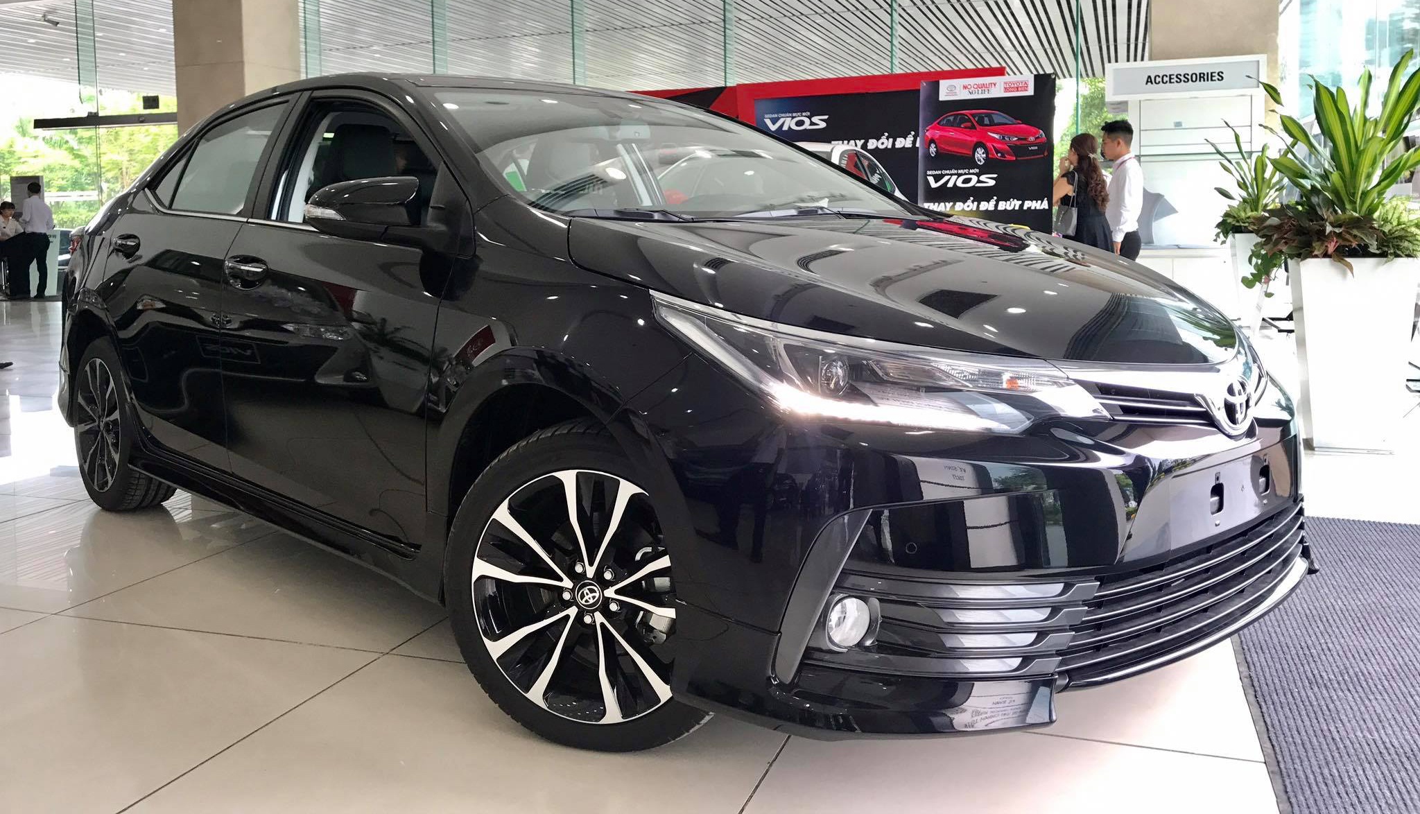 Toyota tang gia Corolla Altis tai Viet Nam, cao nhat 38 trieu dong hinh anh