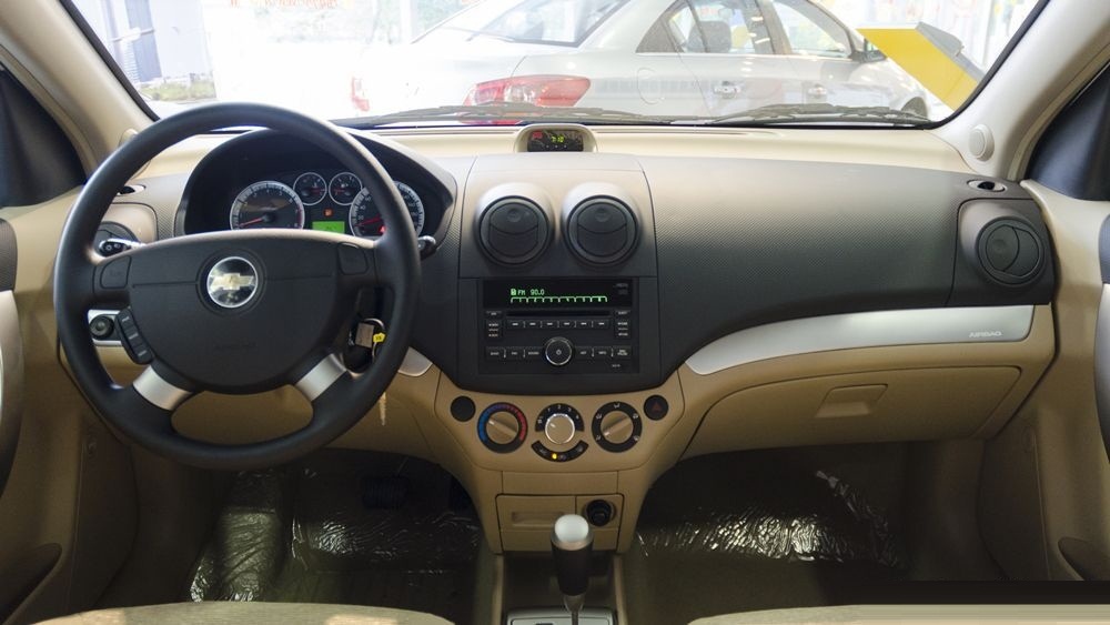 giá Chevrolet Aveo ảnh 2 gia Chevrolet Aveo anh 2