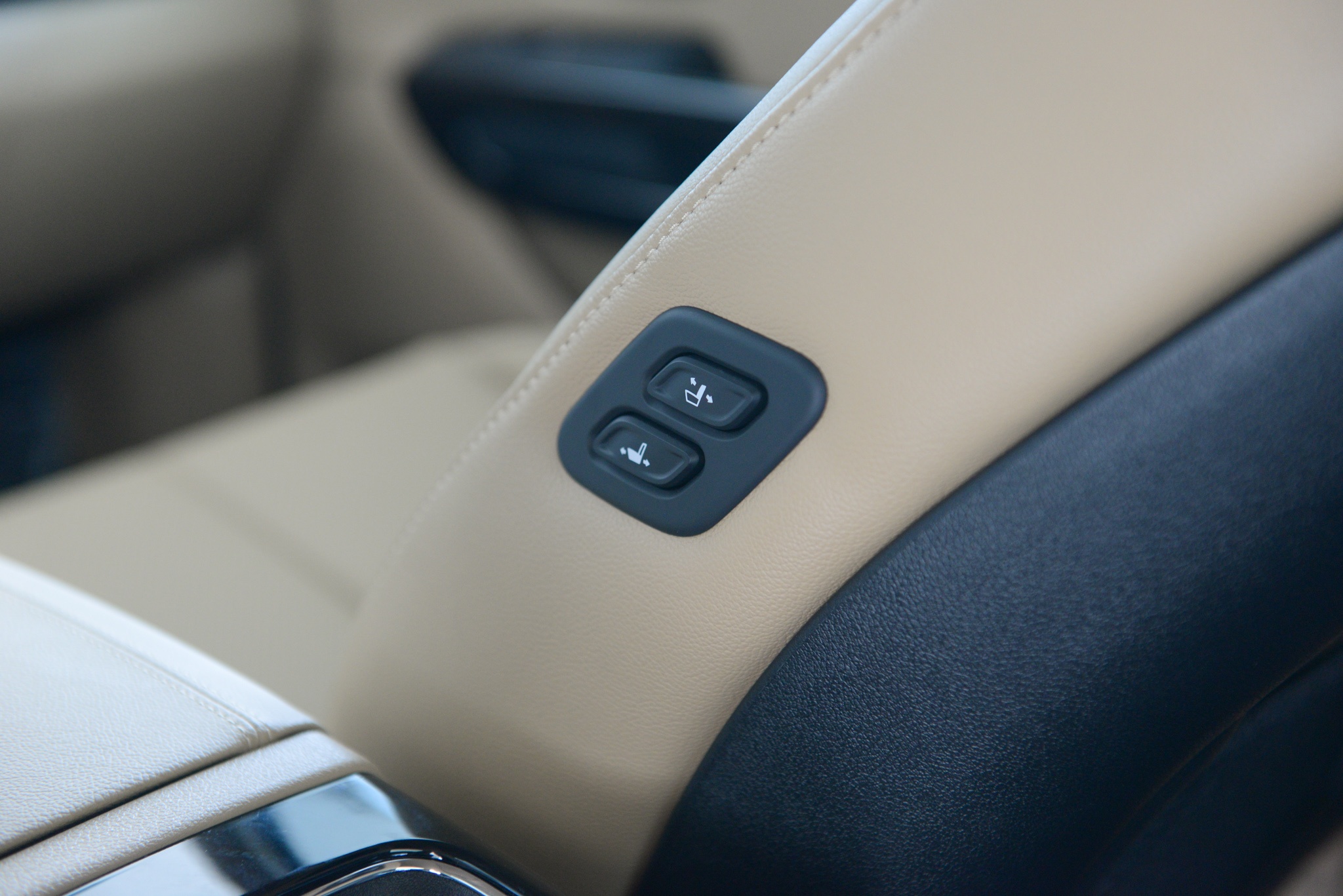 gia Kia Sedona 2018 anh 15