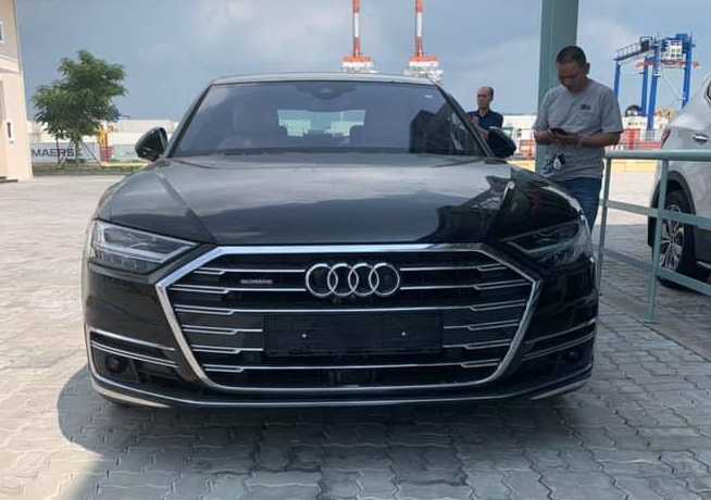 Audi A8 2019 nhap khau tu nhan gia hon 300.000 USD tai Viet Nam hinh anh