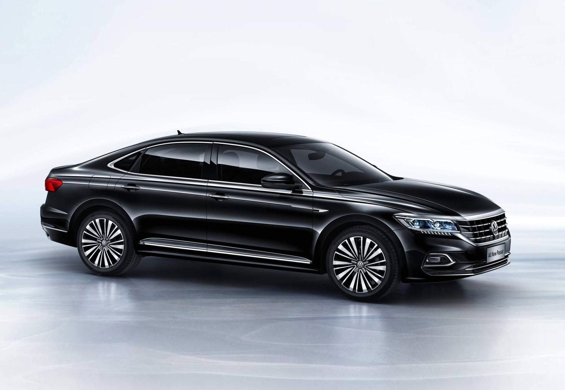 Volkswagen Passat 2019 ra mat, canh tranh Toyota Camry hinh anh