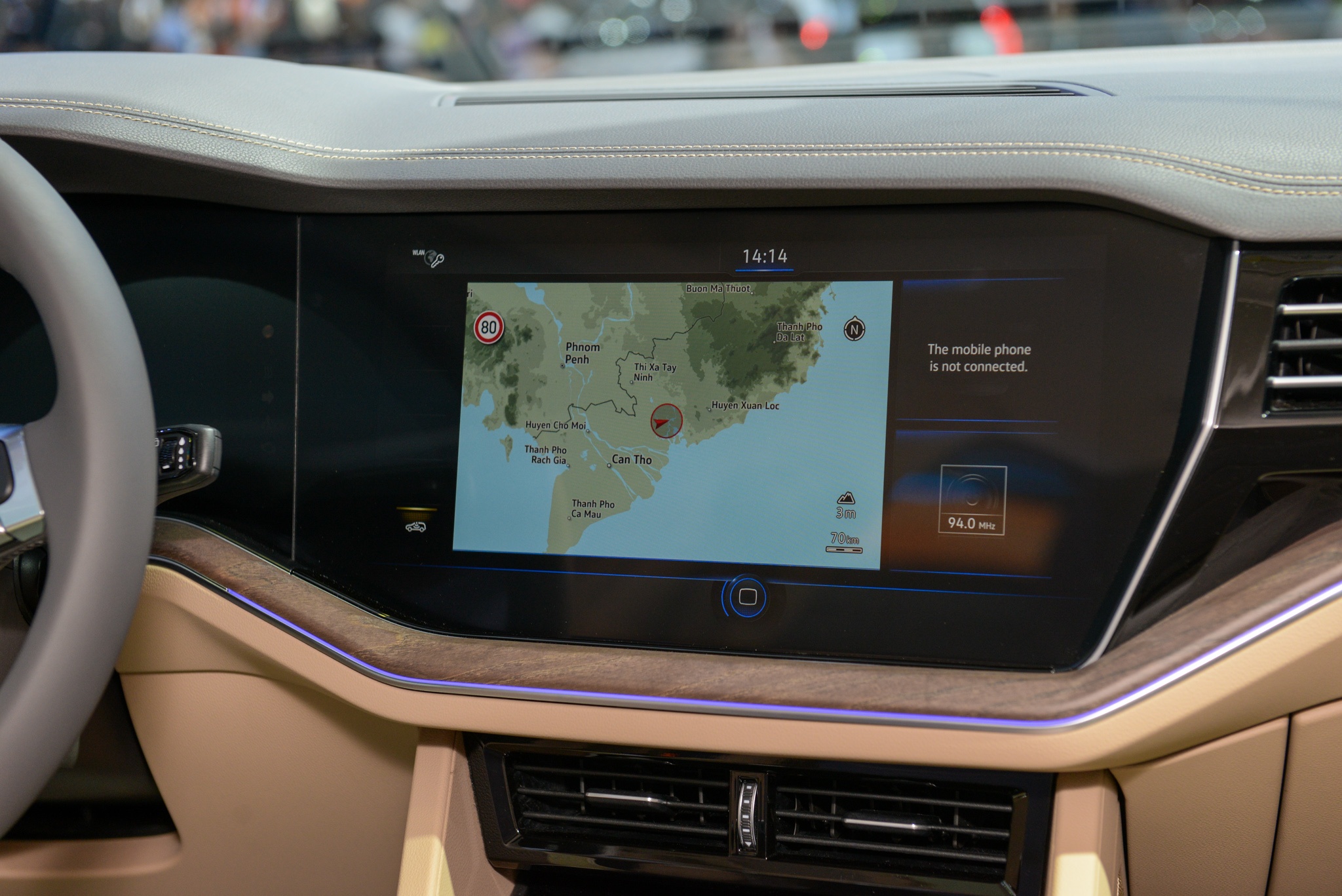 xe Volkswagen Touareg anh 12