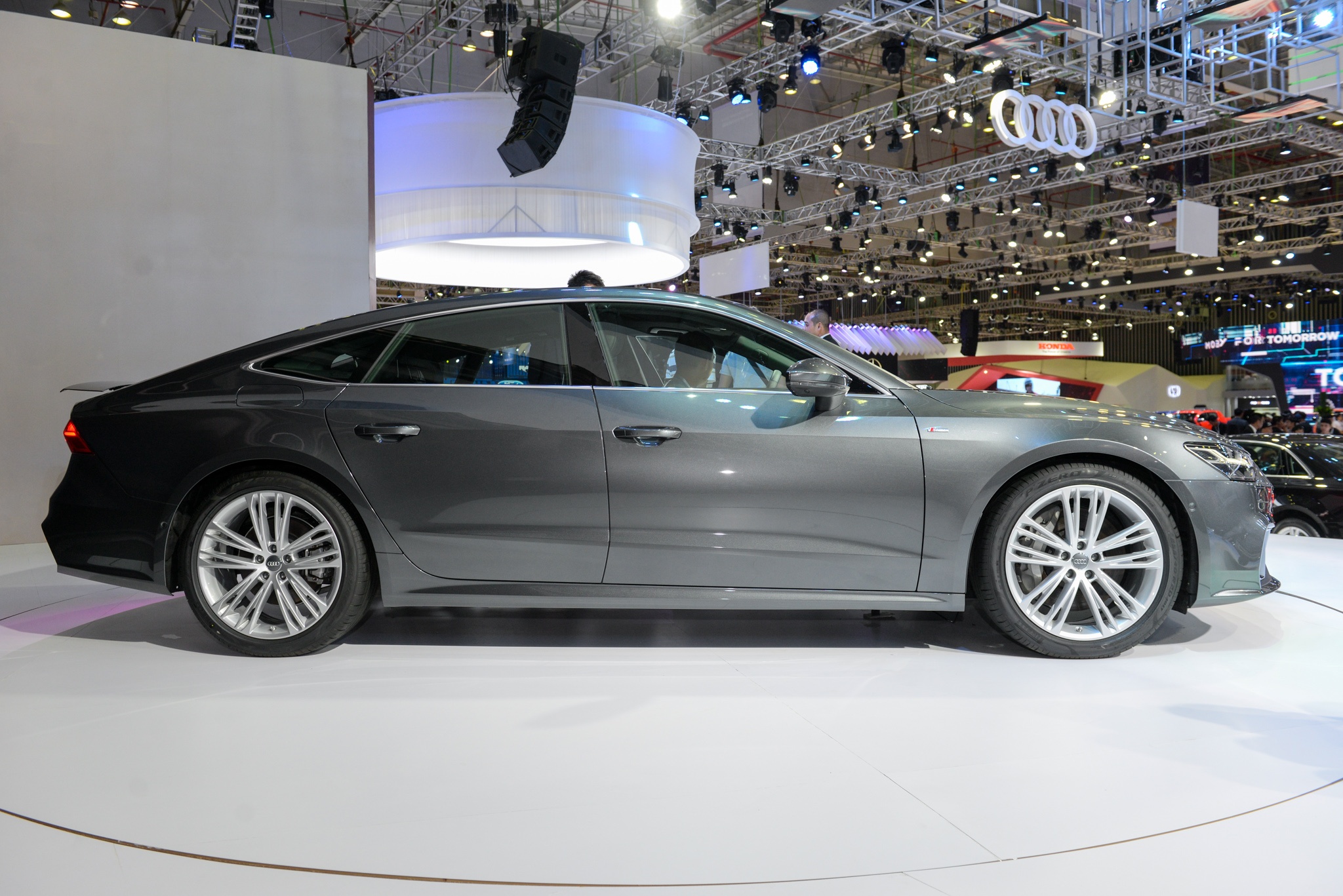 gia Audi A7 Sportback anh 4