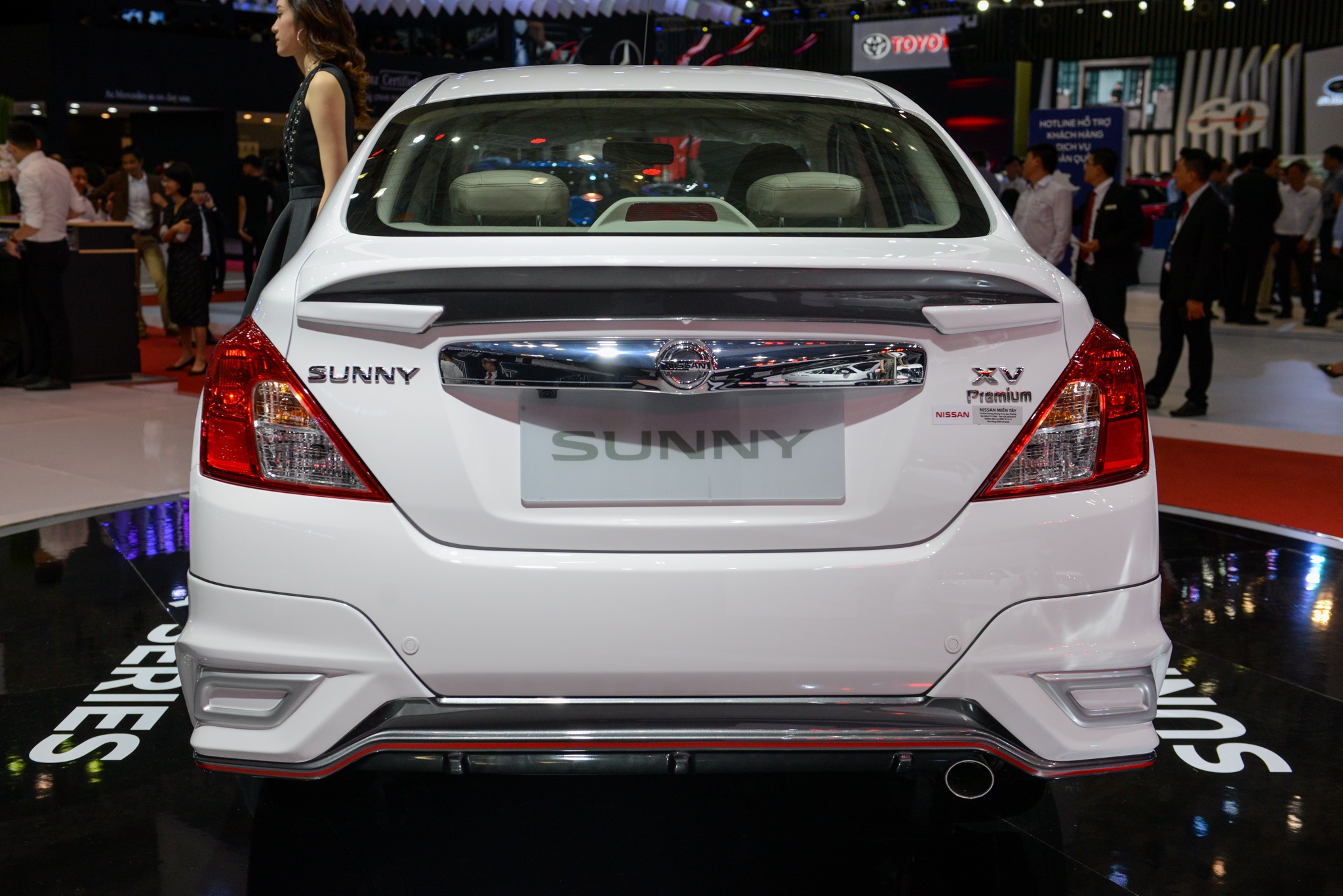 giá Nissan Sunny 2018 ảnh 5 gia Nissan Sunny 2018 anh 5