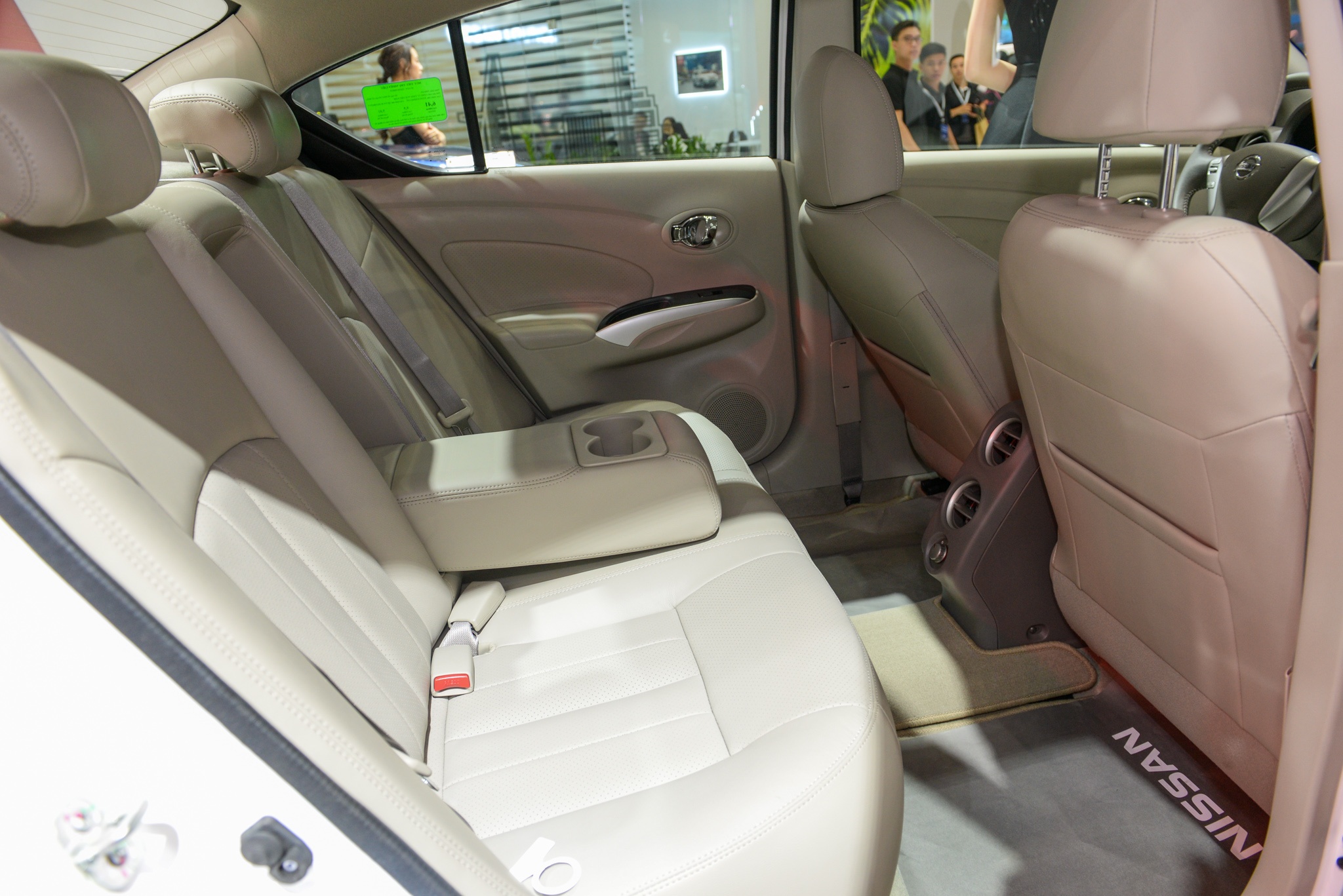 so sánh Nissan Sunny 2018 và Toyota Vios ảnh 11 so sanh Nissan Sunny 2018 va Toyota Vios anh 11