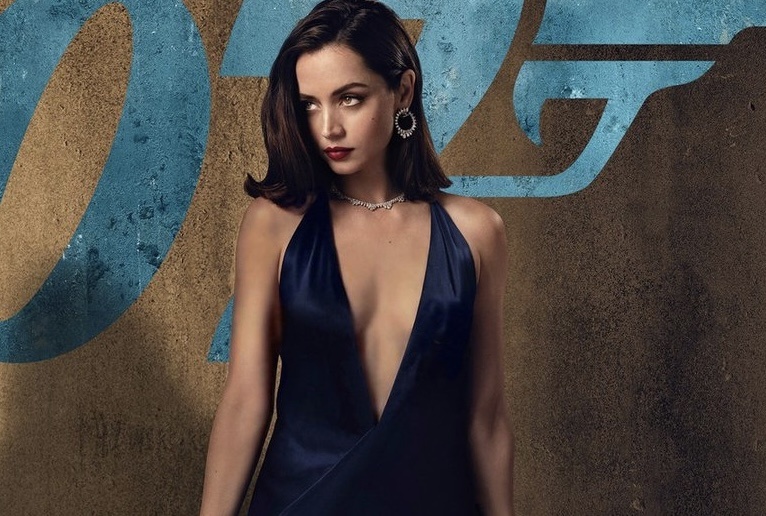 Ana De Armas: ‘Toi lua chon chiec vay xanh khi dong canh hanh dong’ hinh anh