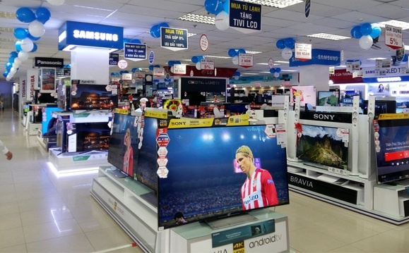 Chua mua duoc ban quyen World Cup, TV da khuyen mai am am tai VN hinh anh