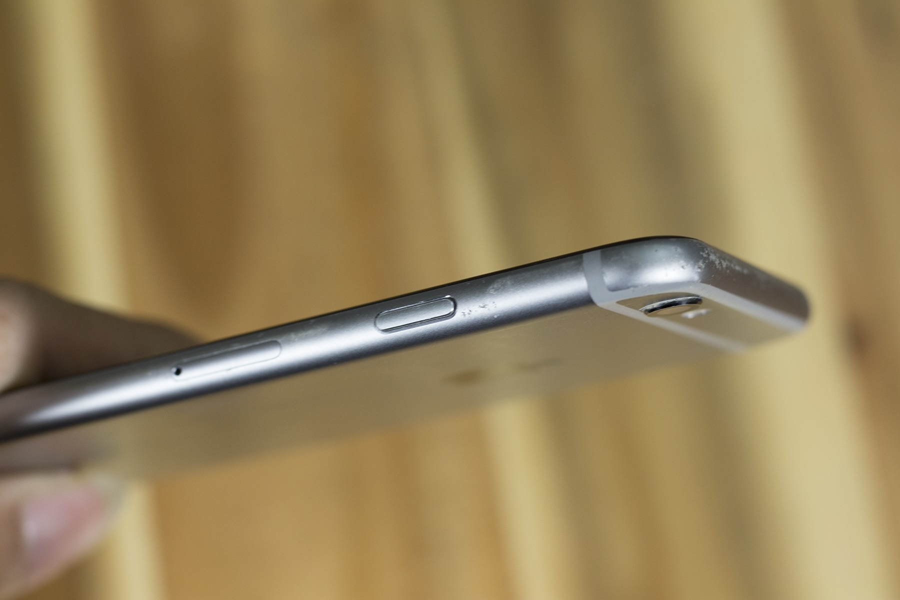 cảnh giác khi mua iPhone xách tay ảnh 1 canh giac khi mua iPhone xach tay anh 1