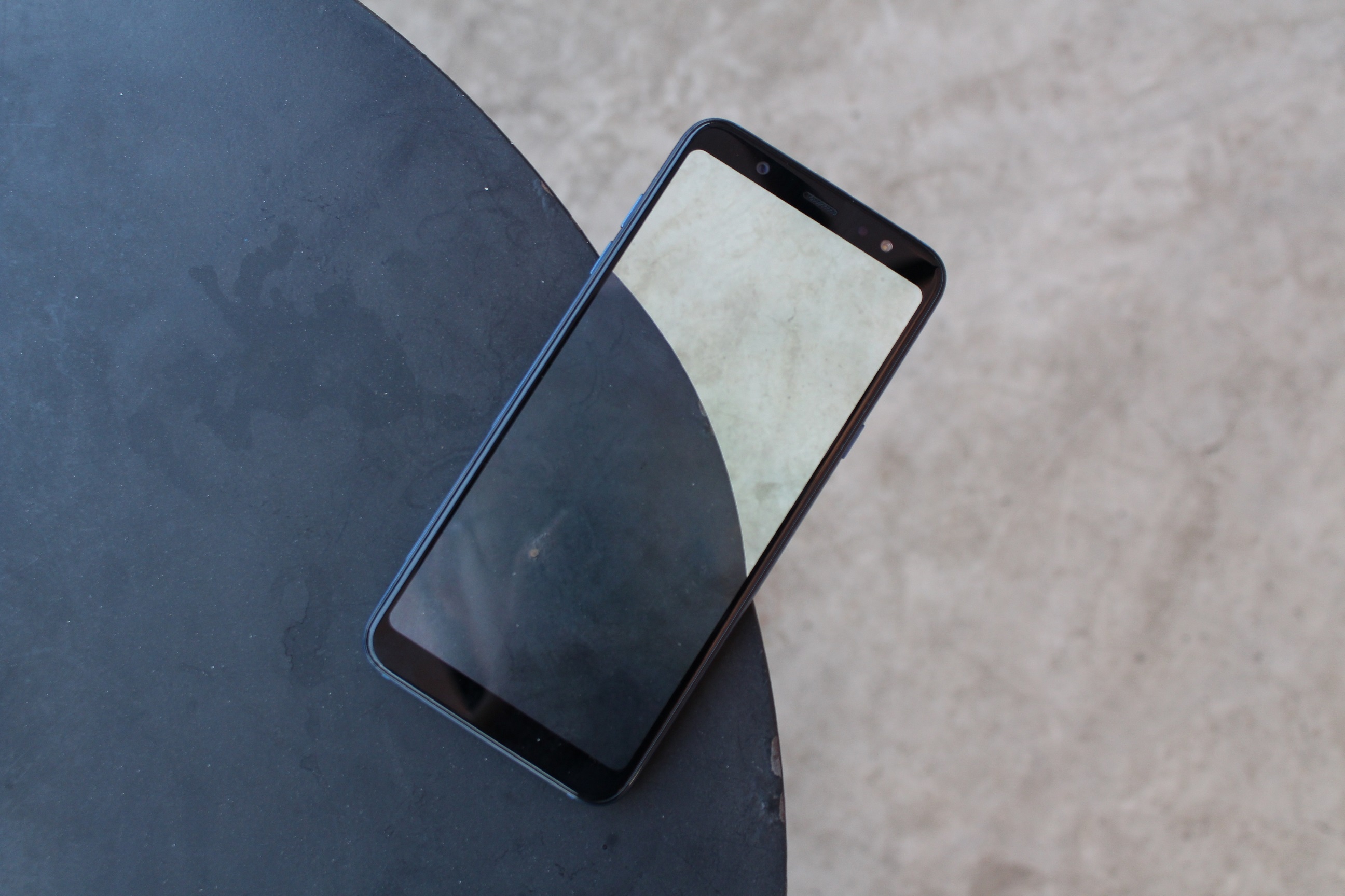 Danh gia chi tiet Samsung Galaxy A6+ anh 2