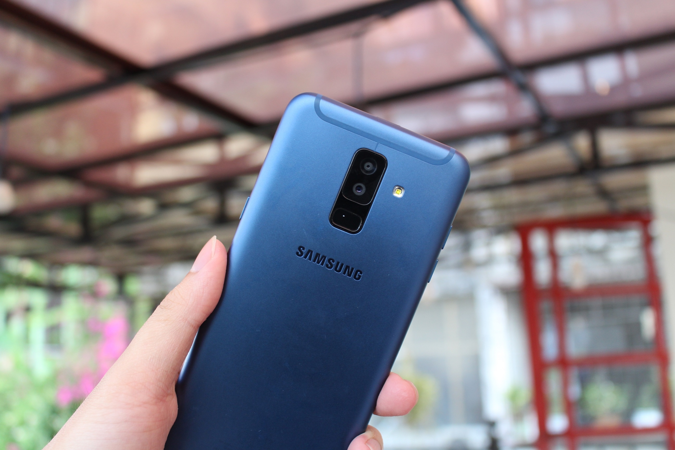 Danh gia chi tiet Samsung Galaxy A6+ anh 9