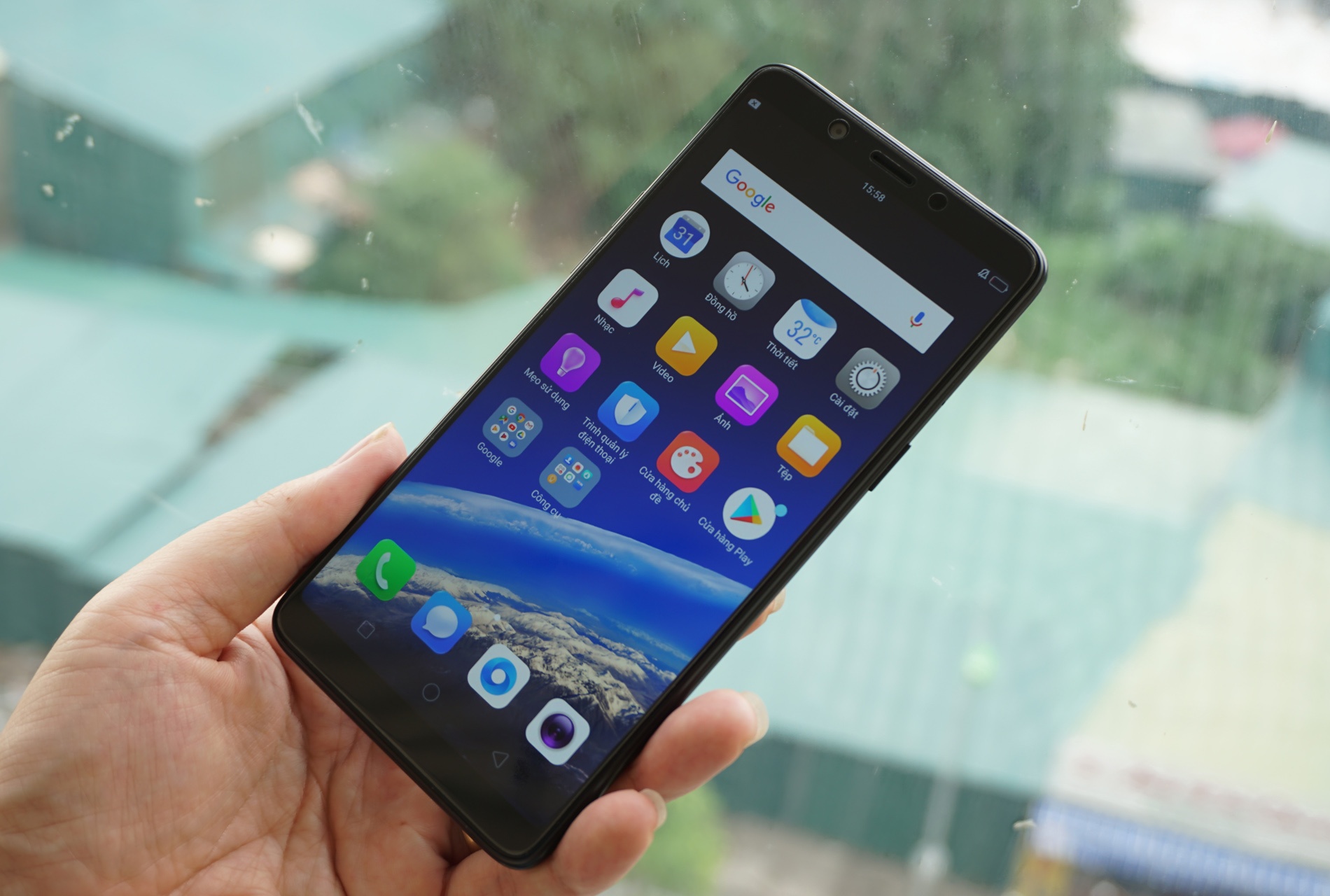 Mo hop Oppo F7 Youth - khong 'notch', gia 6,5 trieu dong hinh anh