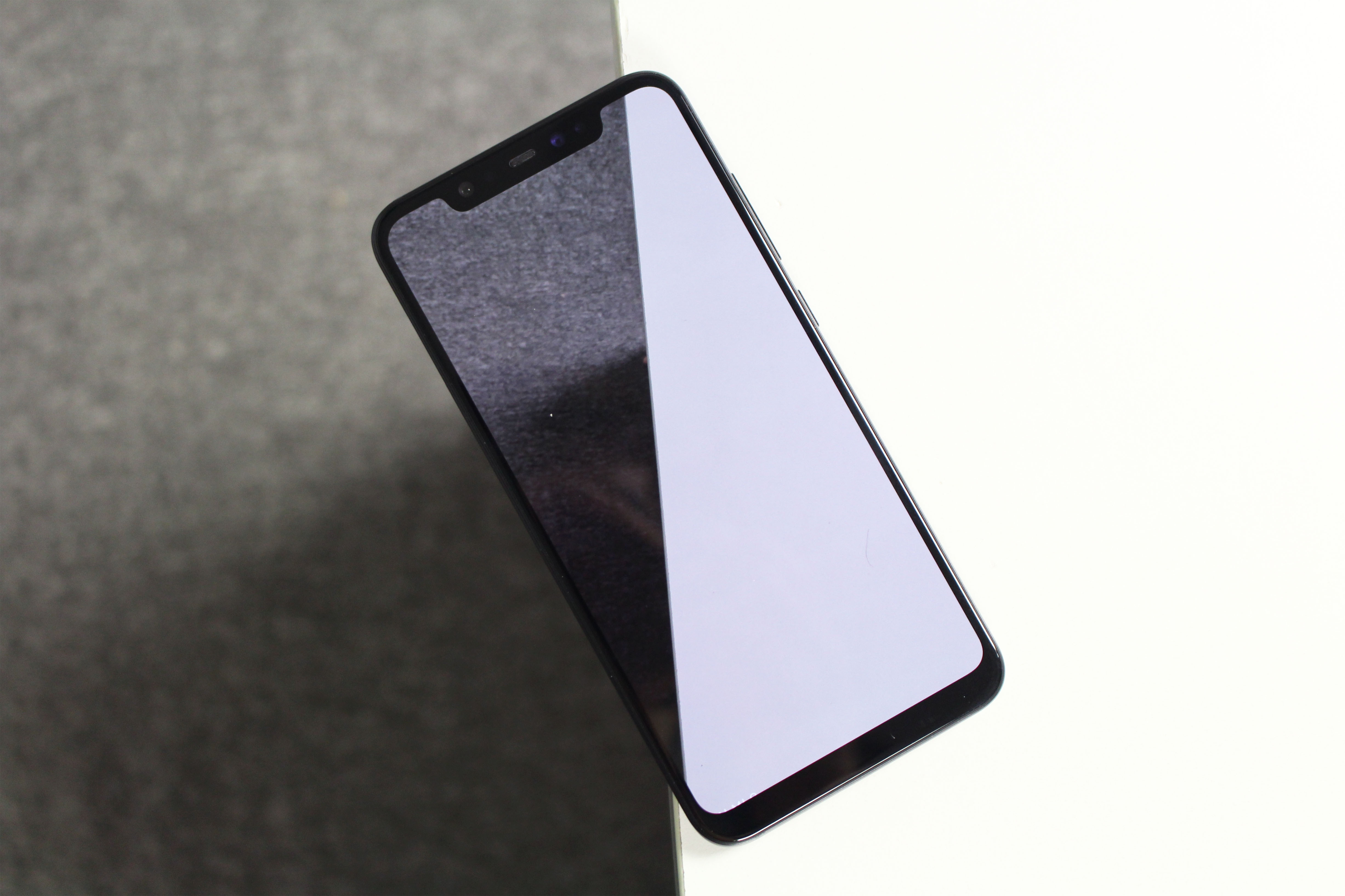 Trai nghiem Xiaomi Mi 8 tai Viet Nam anh 5