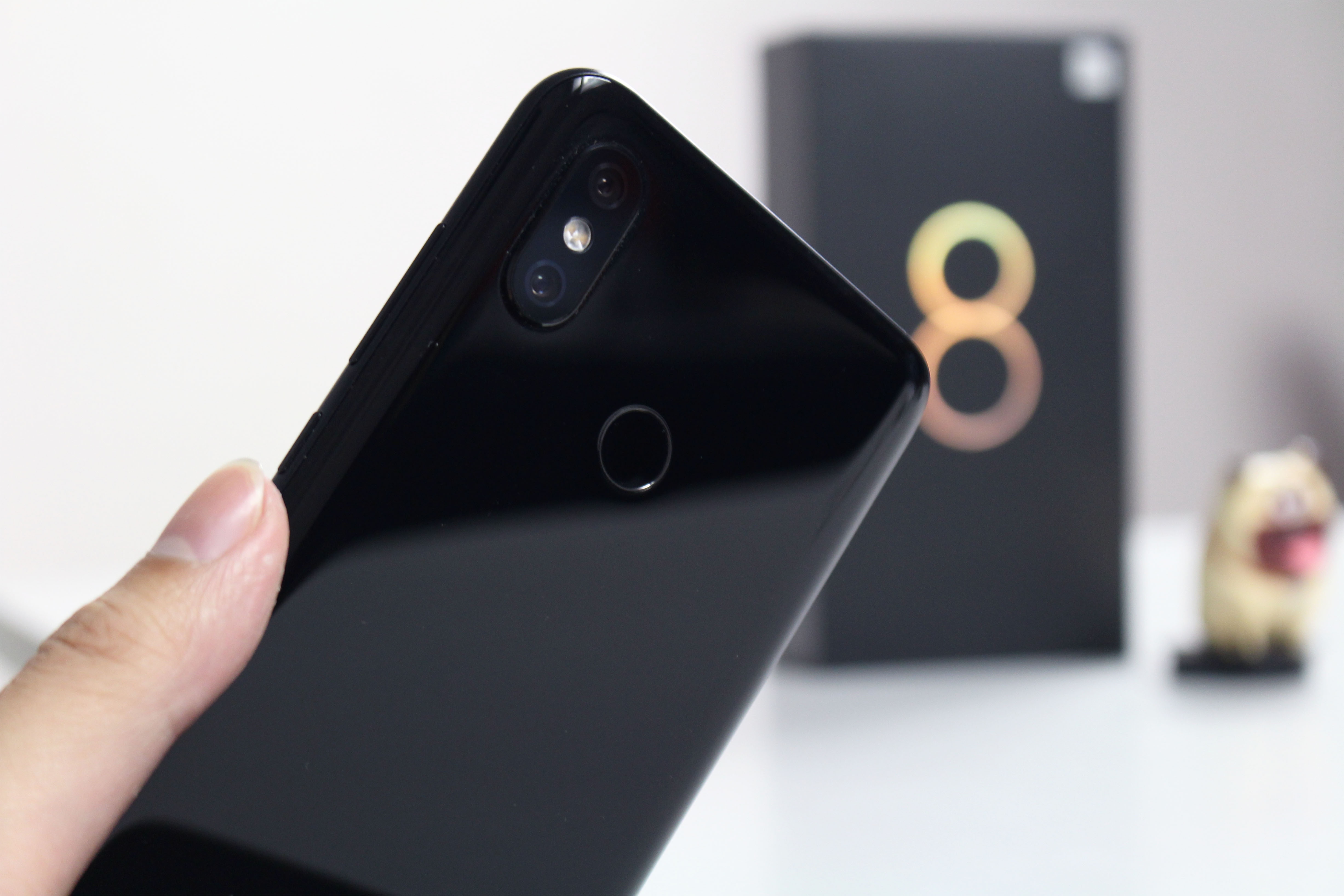 Trai nghiem Xiaomi Mi 8 tai Viet Nam anh 9