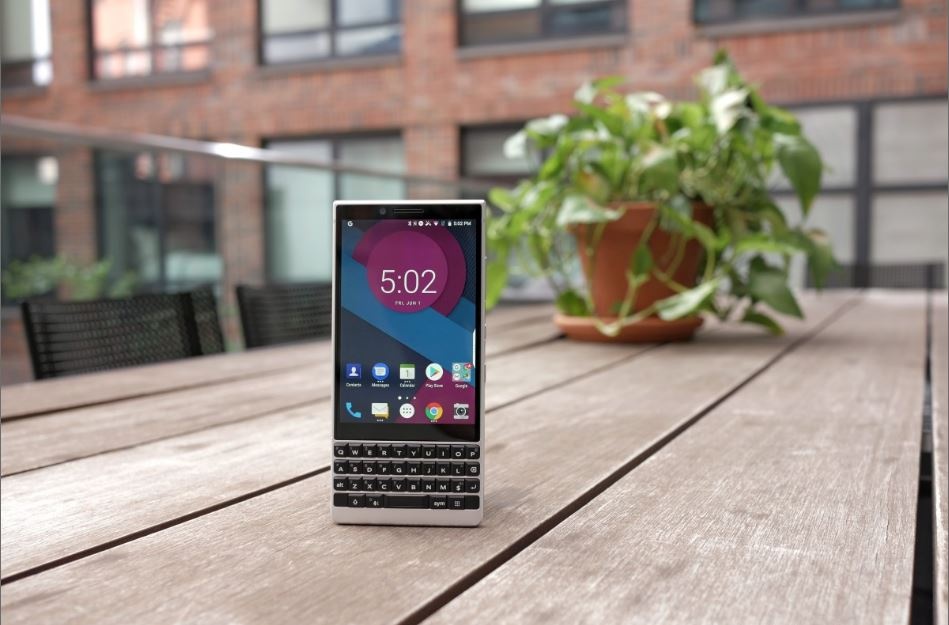 anh BlackBerry KEY2 anh 1