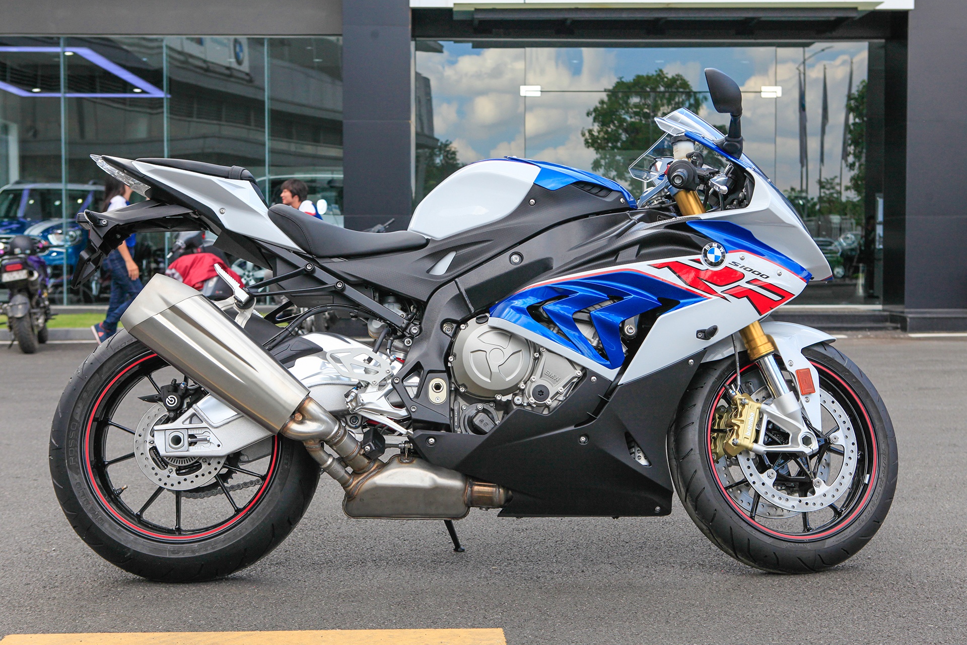 can canh BMW S1000RR 2018 anh 8