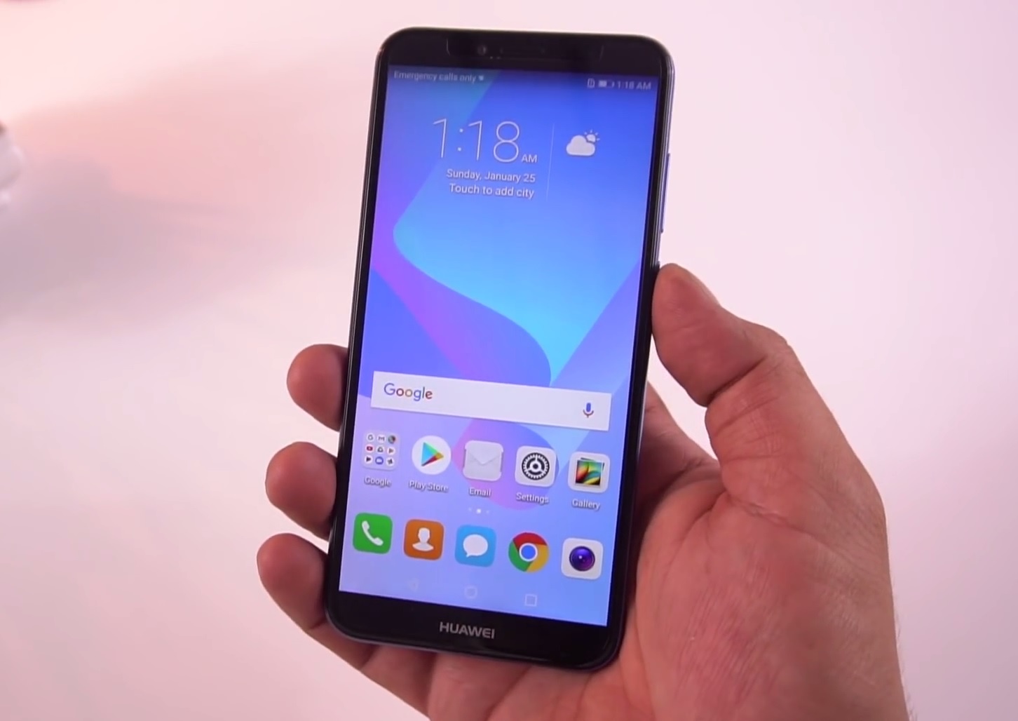 smartphone tam trung vua ve Viet Nam anh 3