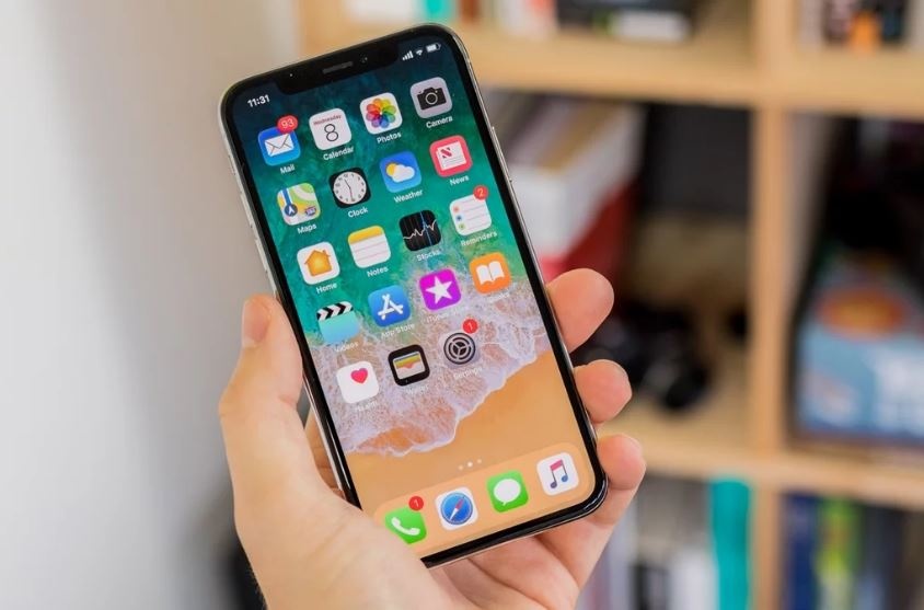 khong nen mua iphone moi anh 1