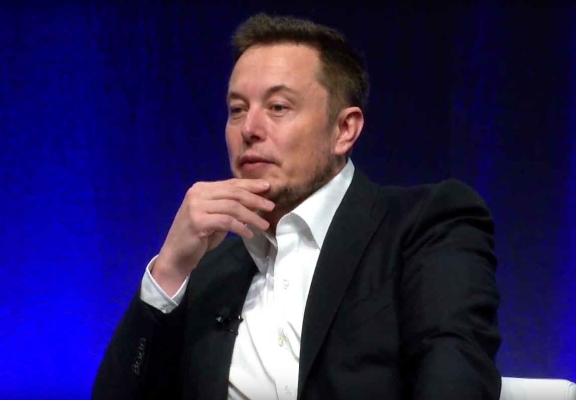 Elon Musk dinh lap tau ngam co nho de cuu doi bong Thai Lan hinh anh