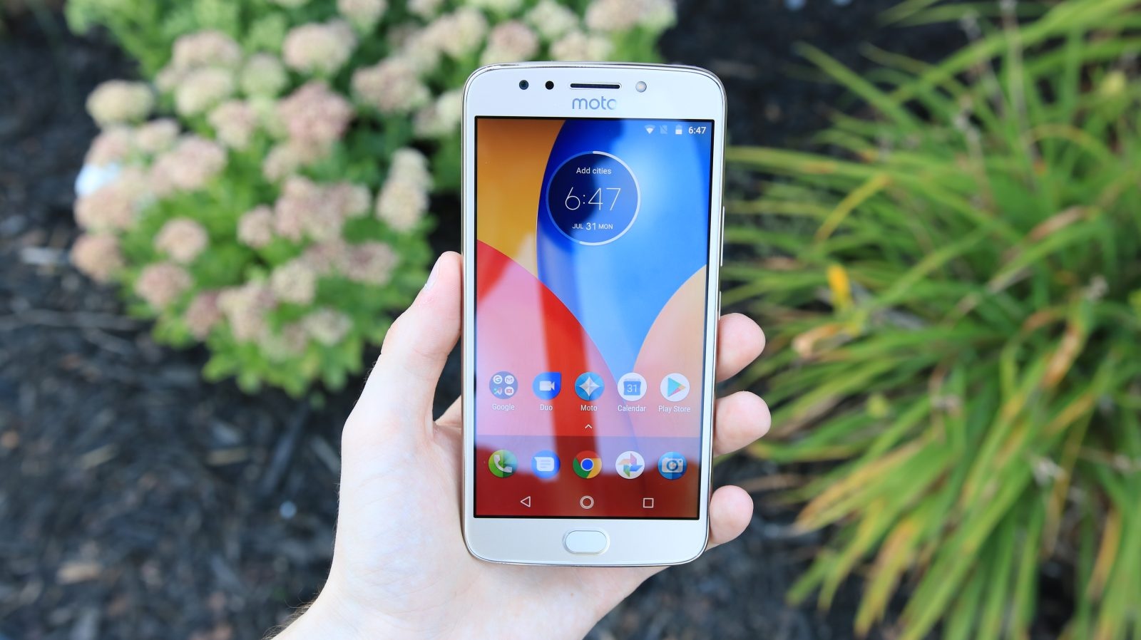 smartphone tam trung pin trau anh 2