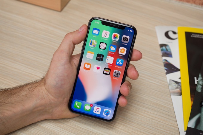 Apple chuan bi ngung san xuat iPhone X va SE hinh anh