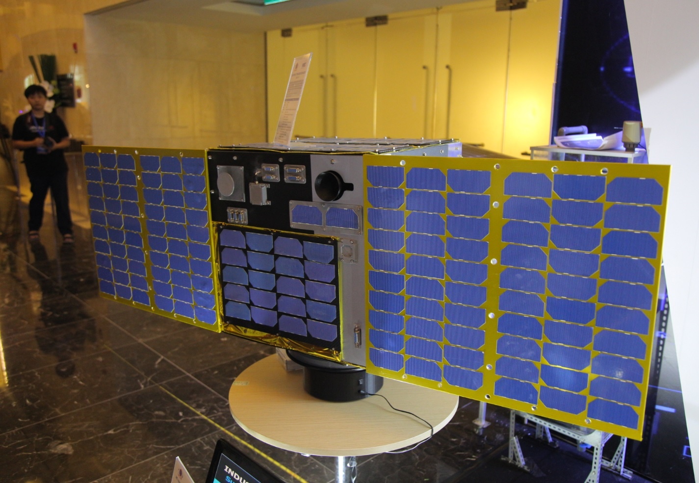 Dai dien trung tam vu tru Viet Nam chia se ve 3 mo hinh ve tinh hinh anh