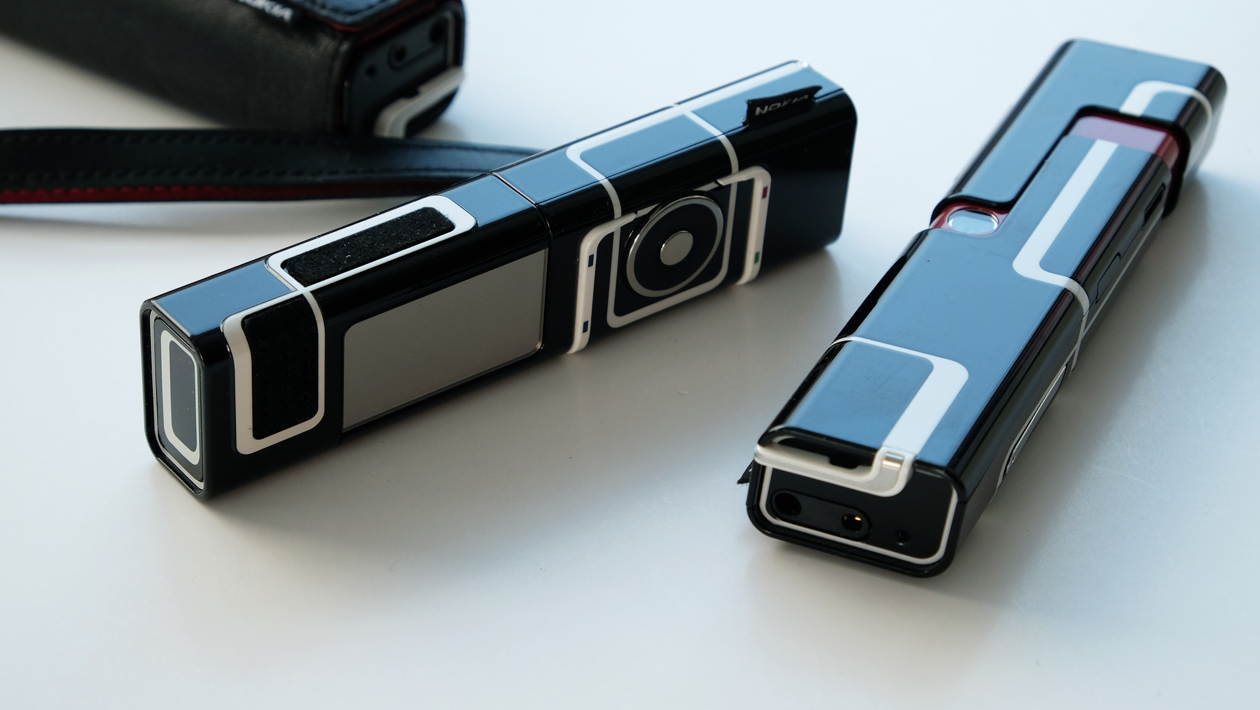 điện thoại có thiết kế kỳ lạ ảnh 8 dien thoai co thiet ke ky la anh 8