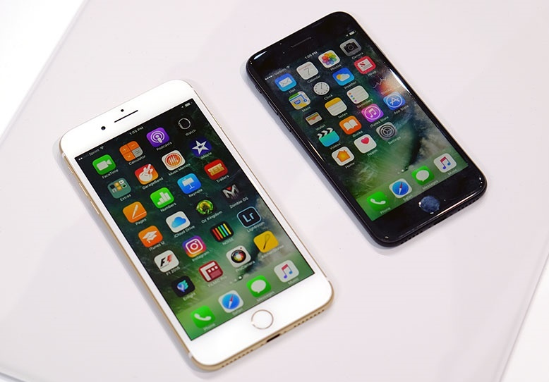 cua hang tang gia iphone lock anh 1