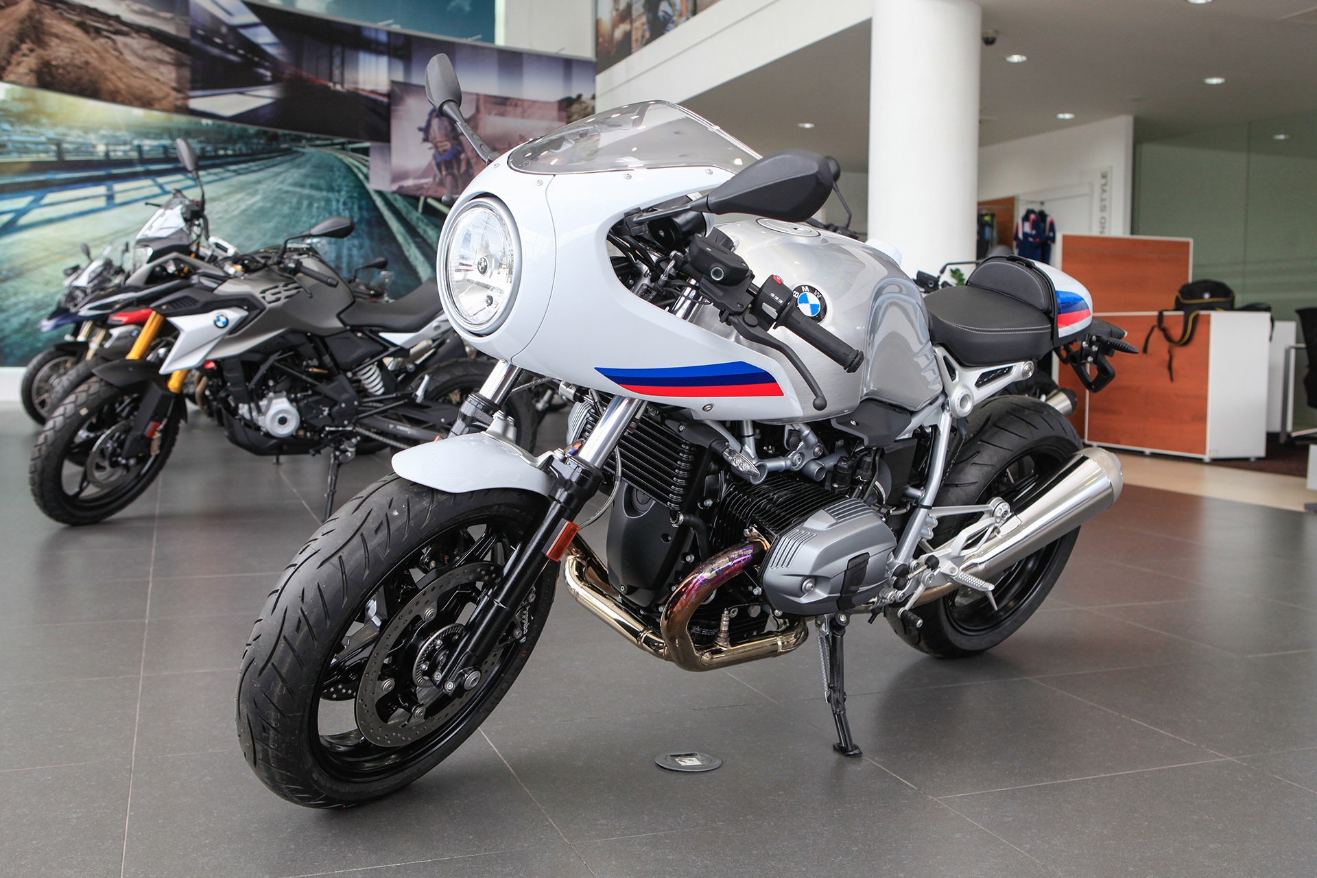 Chi tiet BMW R Nine T Racer anh 1