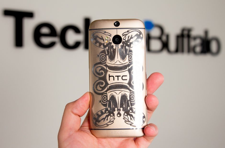 Loat smartphone ban doc khong phai ai cung mua duoc hinh anh