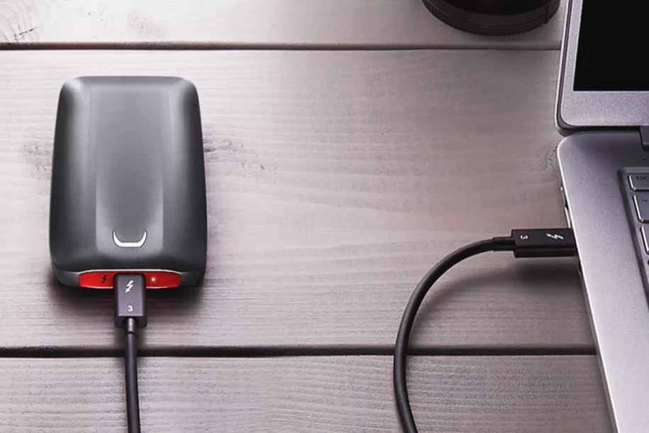 Samsung ra o SSD chep 20 GB du lieu chi trong 12 giay hinh anh