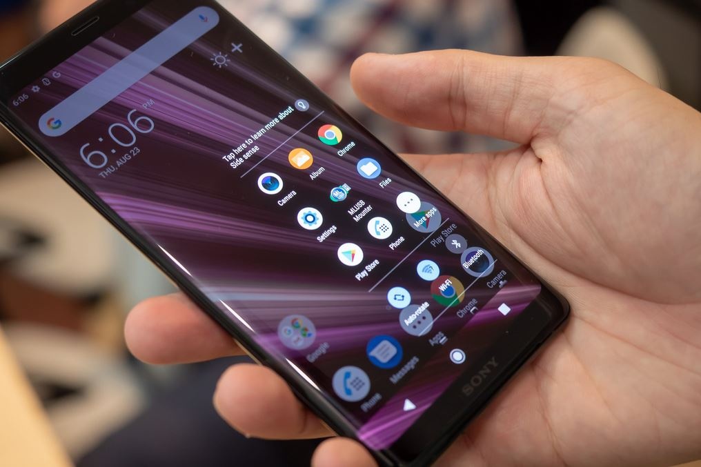 can canh Sony Xperia XZ3 anh 4