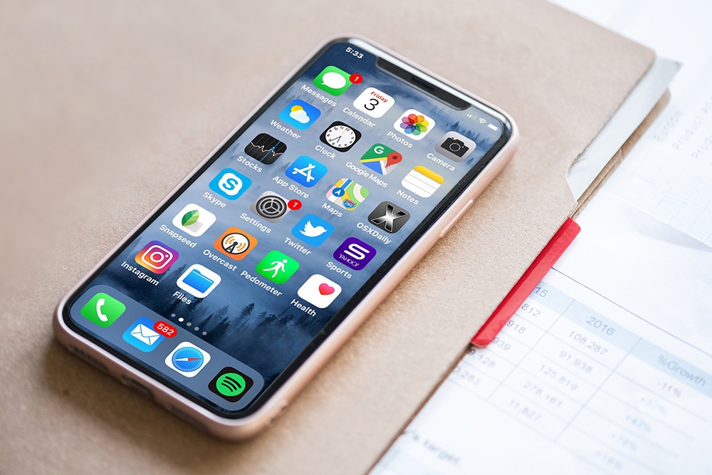 Don iPhone moi, nhieu di dong cao cap giam gia manh tai VN hinh anh