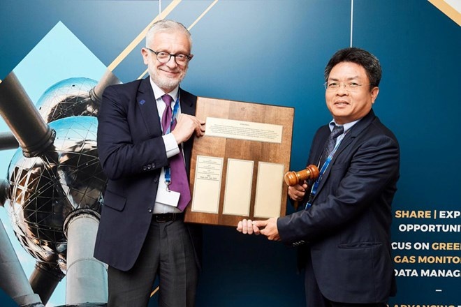 VN dam nhan vi tri Chu tich Uy ban Ve tinh quan sat Trai Dat 2019 hinh anh