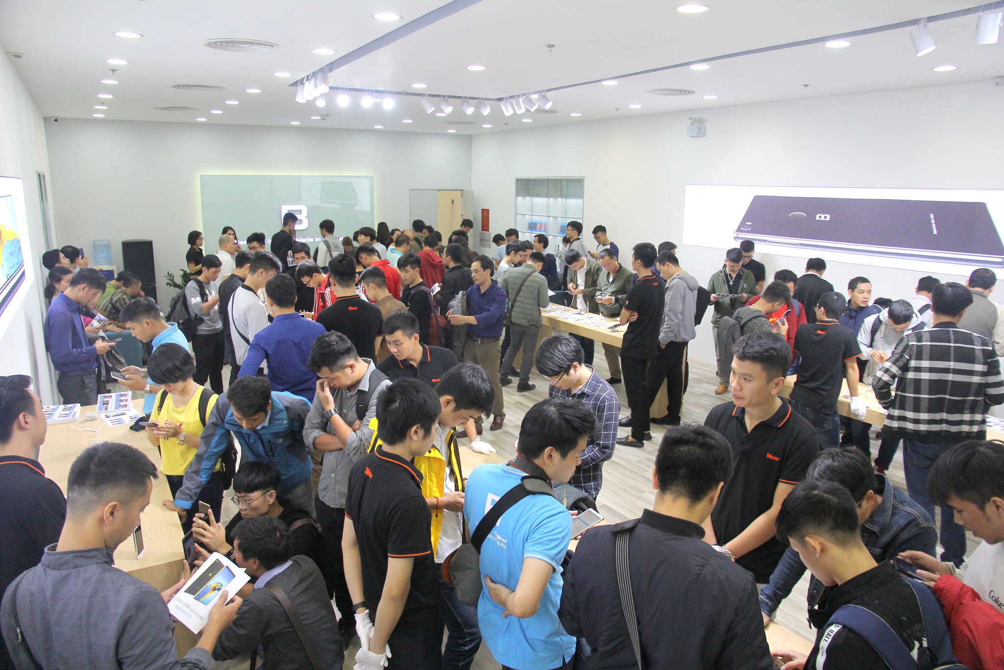 Bphone 3 mo ban anh 8