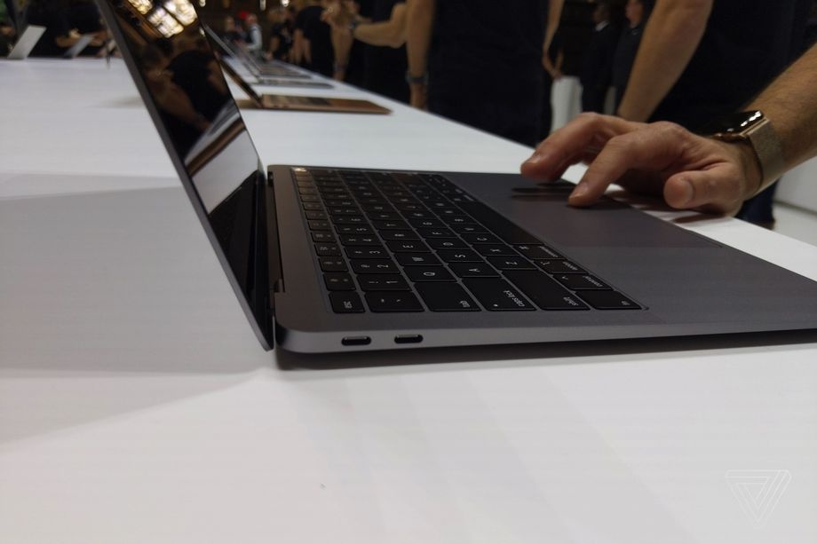 macbook air 2018 ra mat anh 7