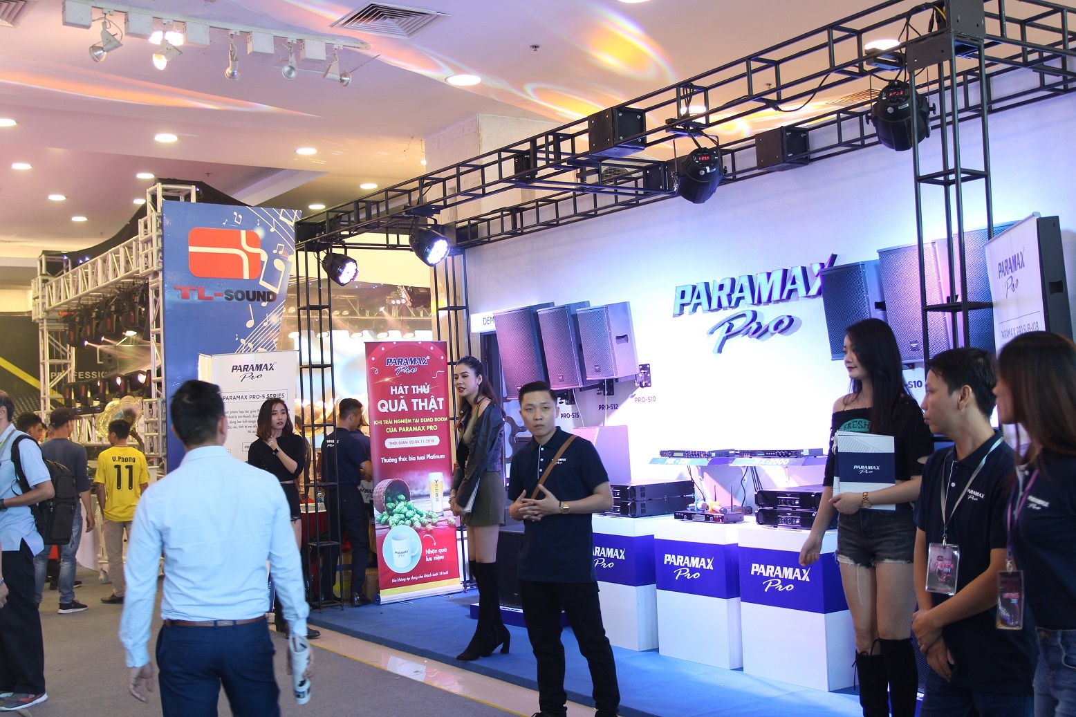 Trien lam thiet bi bieu dien PLASE show anh 1