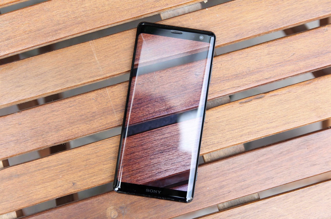 Chi tiet Sony Xperia XZ3 - gia 20 trieu, khong ban chinh hang o VN hinh anh