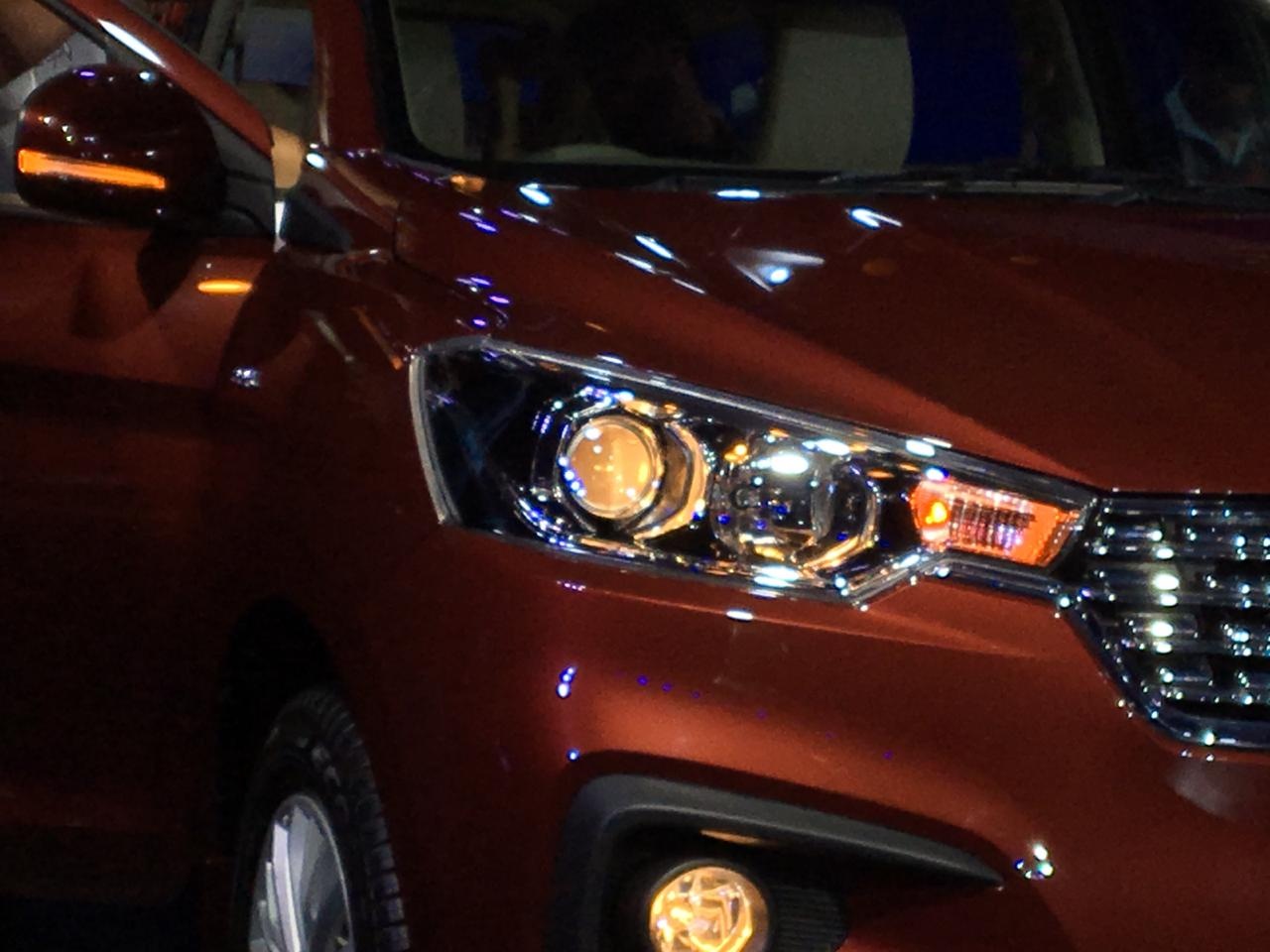 gia ban Suzuki Ertiga 2018 anh 2