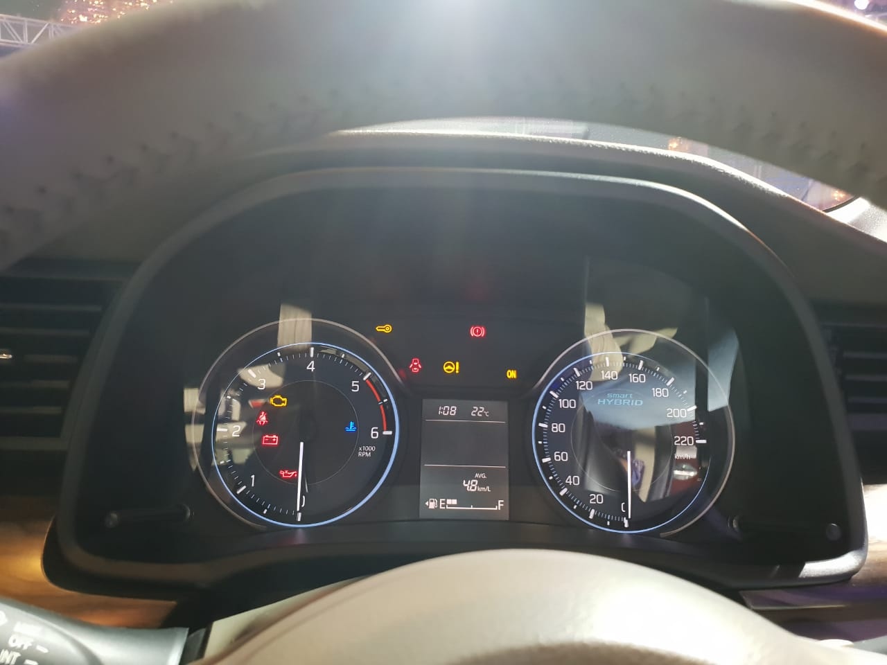 gia ban Suzuki Ertiga 2018 anh 8