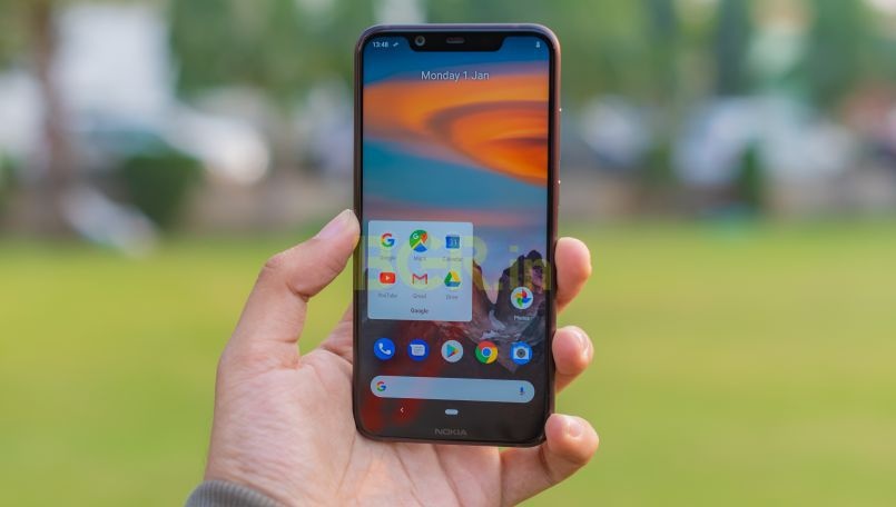 Nhung smartphone tam trung dang chu y vua ra mat thi truong hinh anh