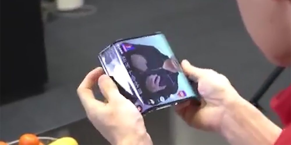 smartphone man hinh gap xiaomi anh 1