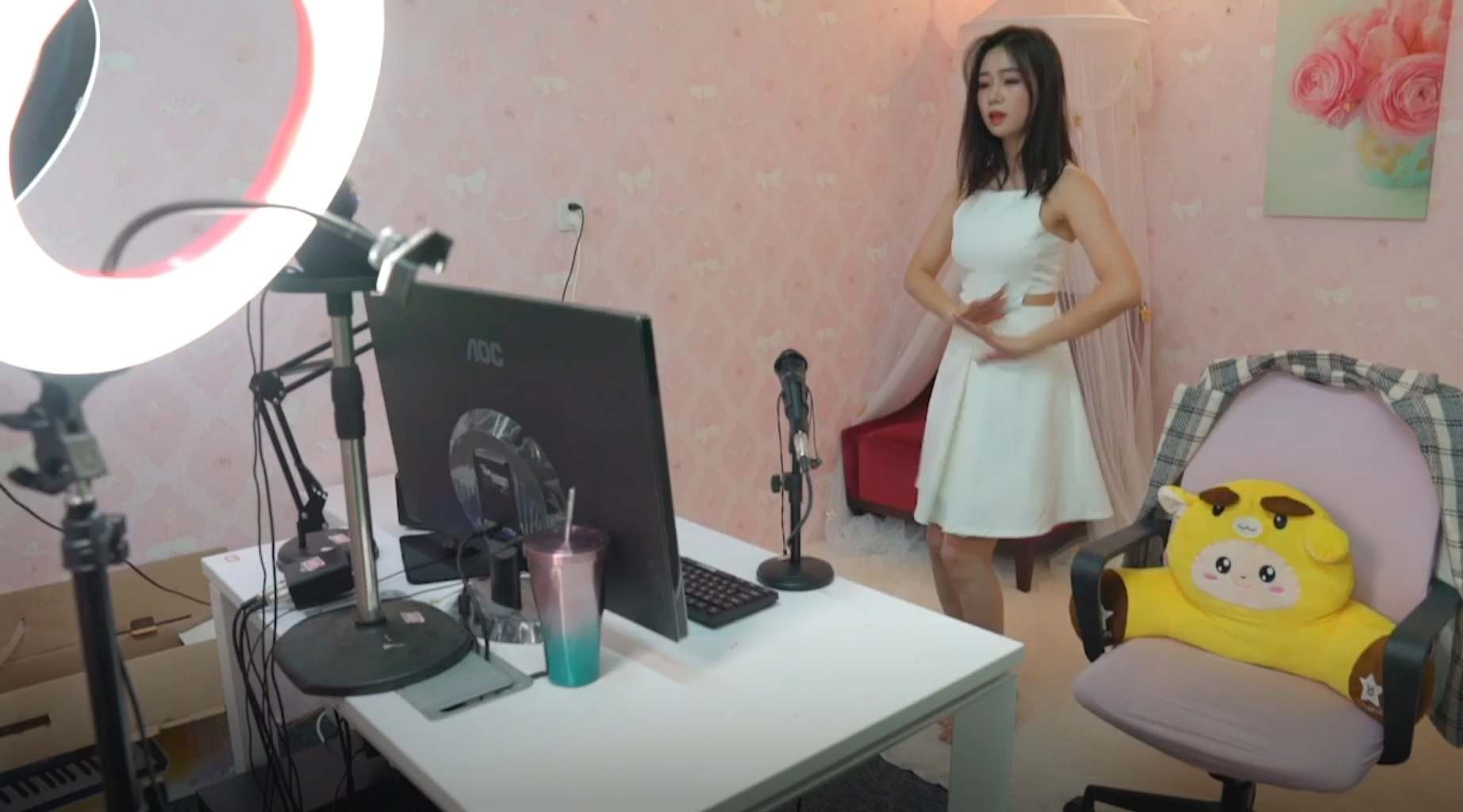 Livestream - Nganh cong nghiep tri gia ty USD cua Trung Quoc hinh anh