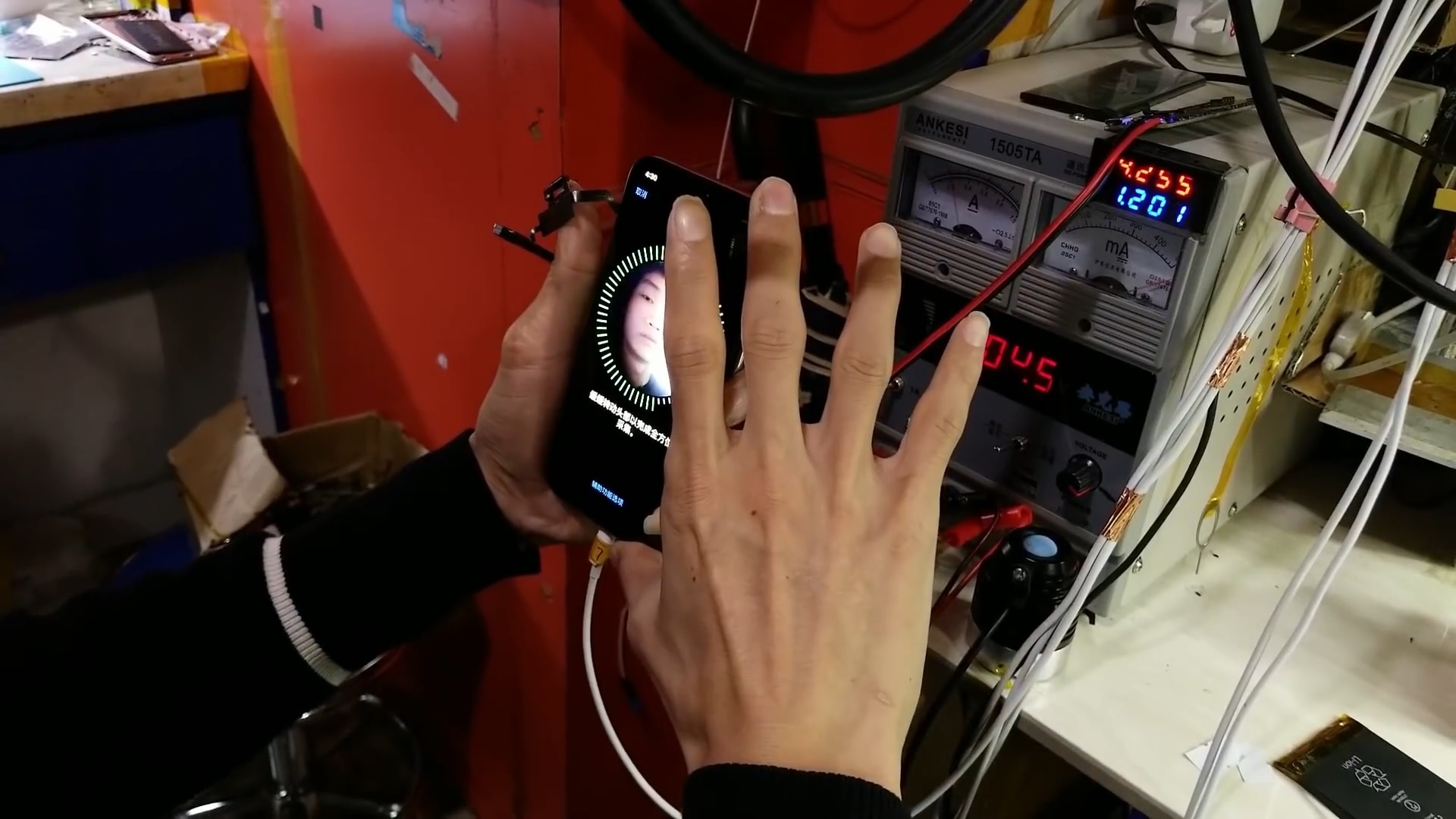 tu lam iPhone X voi gia 500 USD anh 9