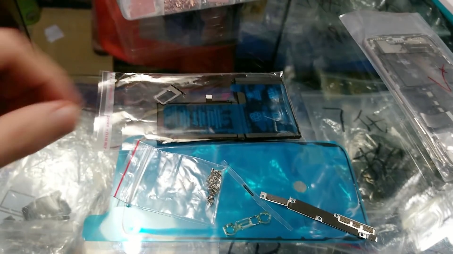 tu lam iPhone X voi gia 500 USD anh 4