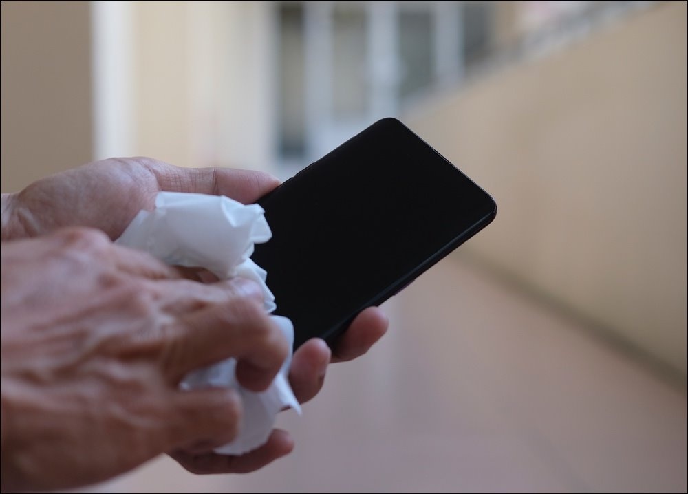 ve sinh do dien tu anh 1