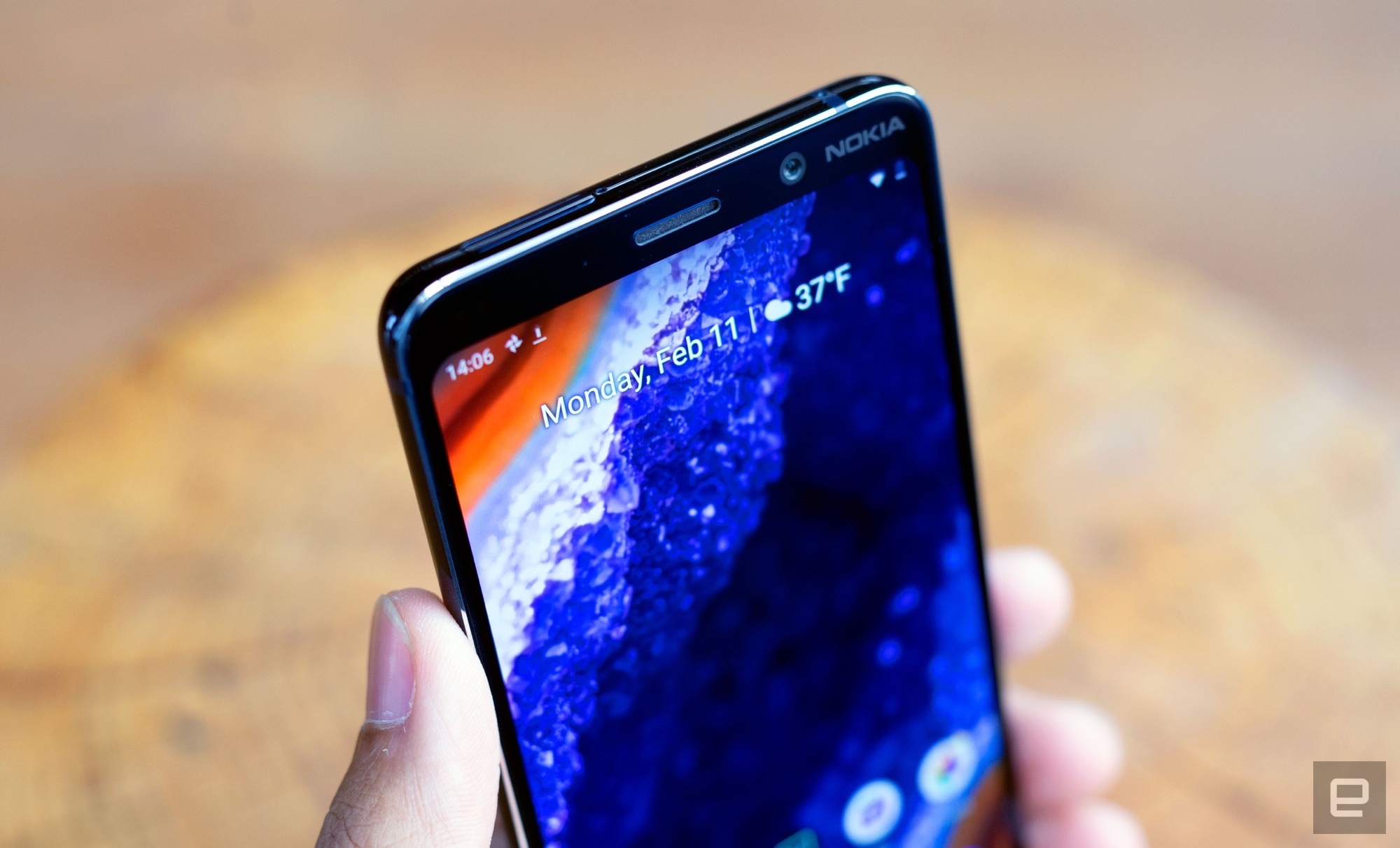 tren tay Nokia 9 PureView anh 7