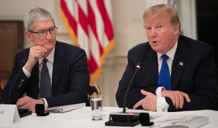 Ong Trump: 'Toi goi Tim Apple de tiet kiem thoi gian' hinh anh