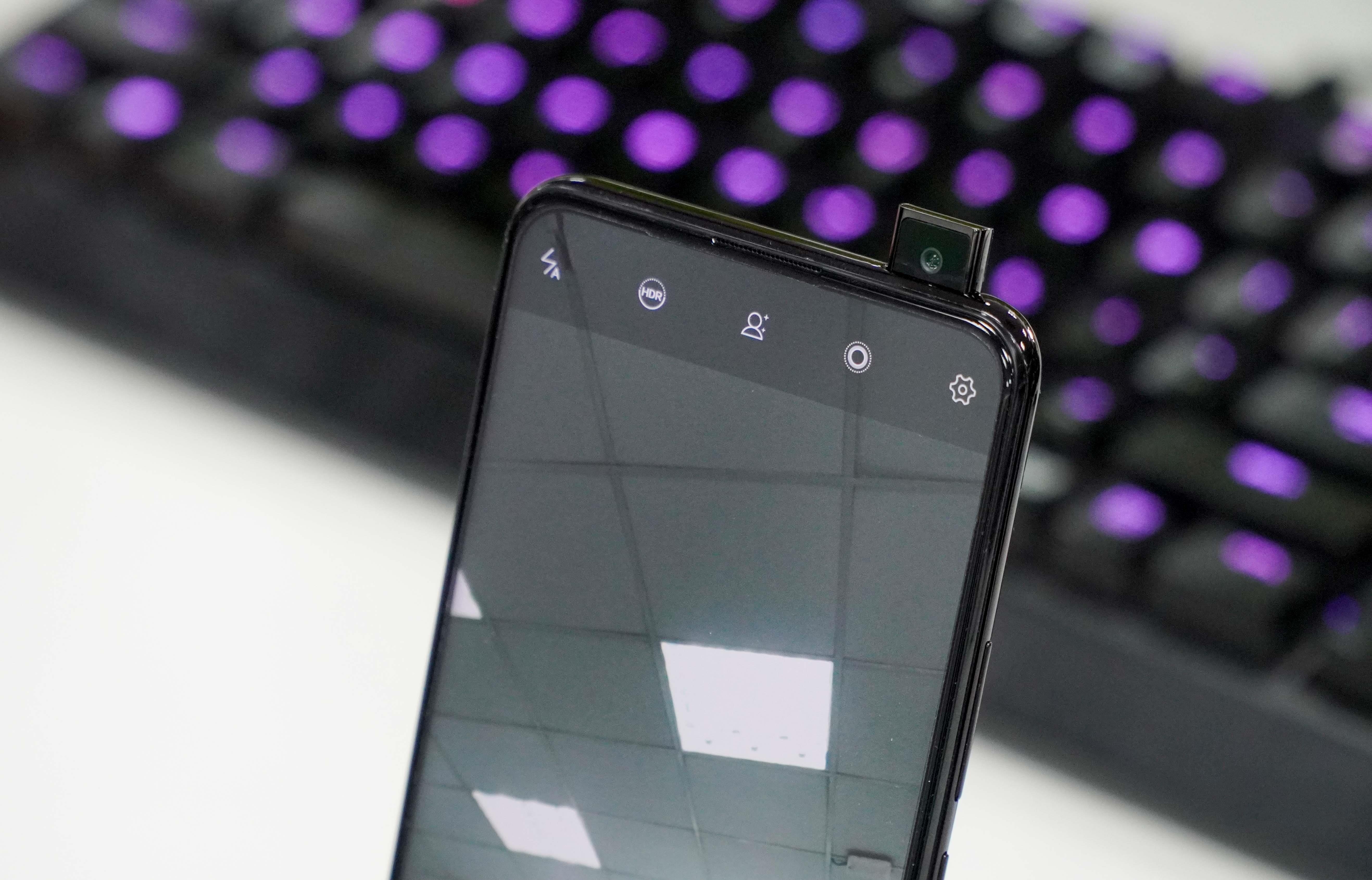 Mo hop Vivo V15 anh 2